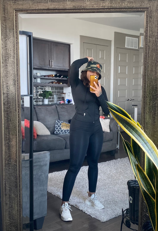 Two piece set